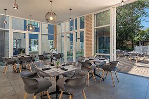 Holiday Inn Johannesburg Airport by IHG