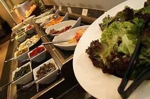 Holiday Inn Johannesburg Airport by IHG