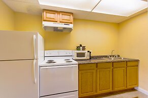 OYO Hotel Lebanon MO I-44