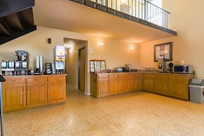 OYO Hotel Lebanon MO I-44