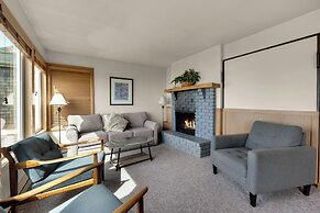 The Waves/The Argonauta Inn/The White Heron Lodge