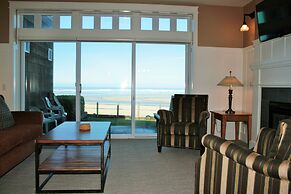 The Waves/The Argonauta Inn/The White Heron Lodge