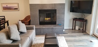 The Waves/The Argonauta Inn/The White Heron Lodge