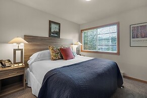 The Waves/The Argonauta Inn/The White Heron Lodge