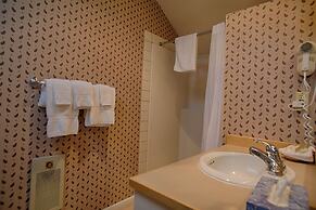 The Waves/The Argonauta Inn/The White Heron Lodge