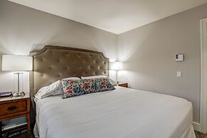 The Waves/The Argonauta Inn/The White Heron Lodge