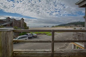 The Waves/The Argonauta Inn/The White Heron Lodge