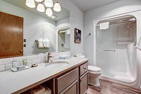 The Waves/The Argonauta Inn/The White Heron Lodge