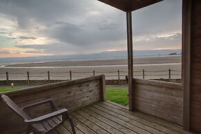 The Waves/The Argonauta Inn/The White Heron Lodge