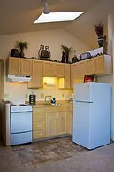 The Waves/The Argonauta Inn/The White Heron Lodge