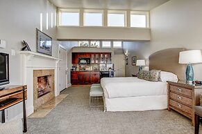 The Waves/The Argonauta Inn/The White Heron Lodge