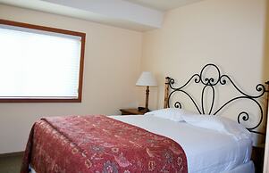 The Waves/The Argonauta Inn/The White Heron Lodge