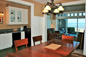 The Waves/The Argonauta Inn/The White Heron Lodge