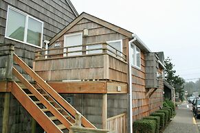 The Waves/The Argonauta Inn/The White Heron Lodge