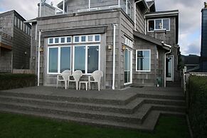 The Waves/The Argonauta Inn/The White Heron Lodge