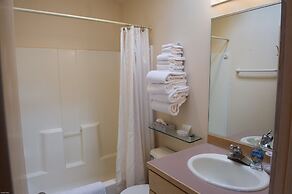 The Waves/The Argonauta Inn/The White Heron Lodge