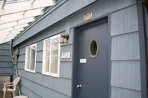 The Waves/The Argonauta Inn/The White Heron Lodge