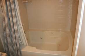 The Waves/The Argonauta Inn/The White Heron Lodge