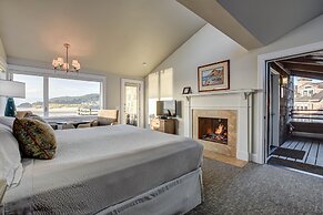 The Waves/The Argonauta Inn/The White Heron Lodge