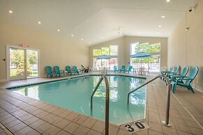 Somerset Inn & Suites