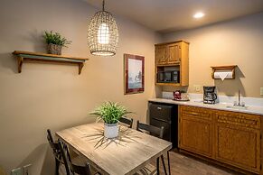 Somerset Inn & Suites