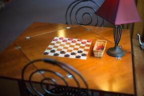 Somerset Inn & Suites