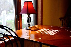 Somerset Inn & Suites