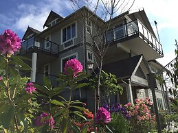 Brookside Inn Boutique Hotel