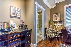 Brookside Inn Boutique Hotel