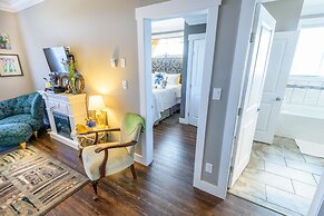 Brookside Inn Boutique Hotel