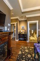 Brookside Inn Boutique Hotel