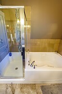 Brookside Inn Boutique Hotel