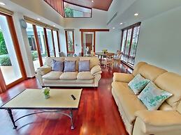 PRAN-A-LUXE Exclusive Pool Villa