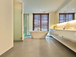 PRAN-A-LUXE Exclusive Pool Villa