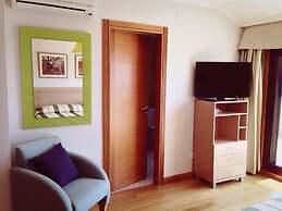 Complejo Turístico Raeiros