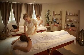Mercure Maintenon