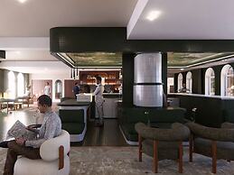Mercure Maintenon