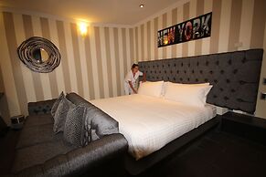 Cedros Inn Boutique Hotel