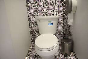 Golden Mountain Hostel