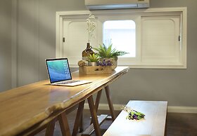 Golden Mountain Hostel