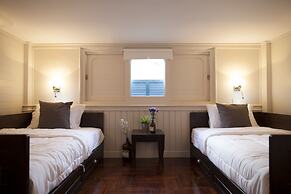 Golden Mountain Hostel