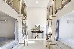 Golden Mountain Hostel