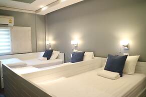 Golden Mountain Hostel