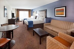 Holiday Inn Express & Suites Davenport by IHG