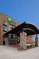 Holiday Inn Express & Suites Davenport by IHG