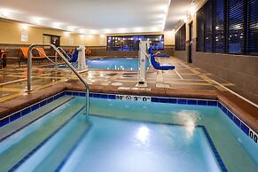 Holiday Inn Express & Suites Davenport by IHG