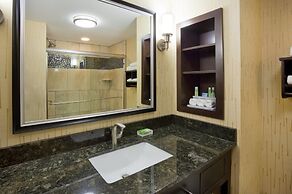 Holiday Inn Express & Suites Davenport by IHG