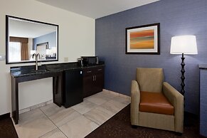 Holiday Inn Express & Suites Davenport by IHG