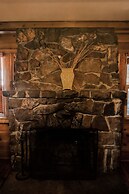 Embers Lodge and Cabins