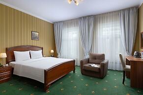 MIRROS Hotel Moscow Kremlin